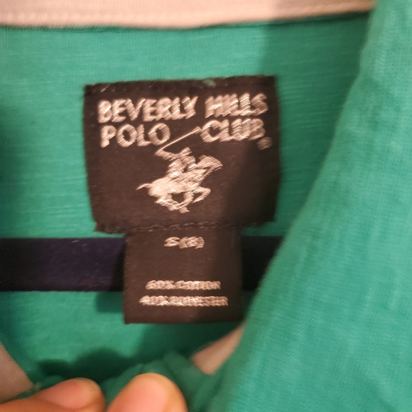 2 polo shirts - Picture 2 of 3